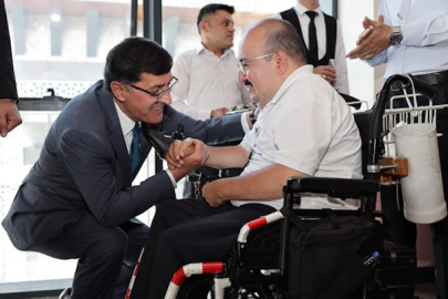 KÜTAHYA BELEDİYE BAŞKANI EYÜP KAHVECİ  BELEDİYE PERSONELİYLE BAYRAMLAŞTI