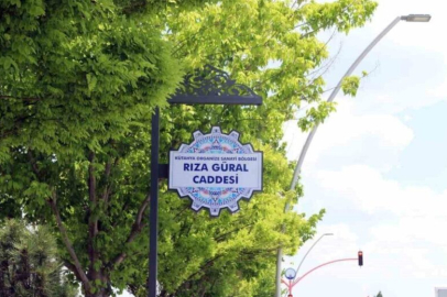 KÜTAHYA ORGANİZE SANAYİ BÖLGESİ CADDELERİ ÇİNİ DESENLERİYLE SÜSLENDİ