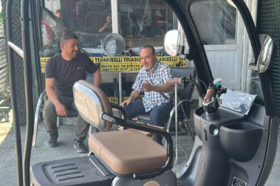 Engelli bir vatandaş Umreye gidebilmek için sattığı Akülü Tekerlekli Sandelyesine dost eliyle yeniden kavuştu