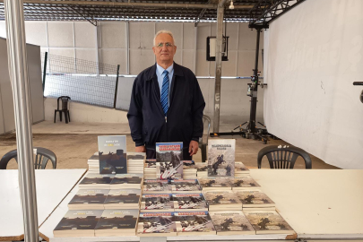 Yaşar Saygılı, Uşak Kitap Fuarı’nda Okurlarıyla Buluştu