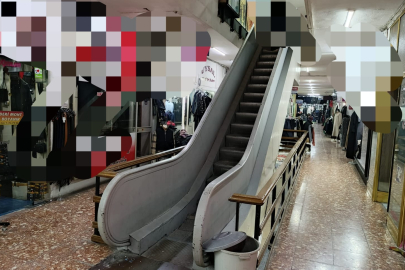 Yaklaşık 40 Yıldır Atıl Kalan Yürüyen Merdiven Kütahya’nın Merkezinde Tepki Çekiyor