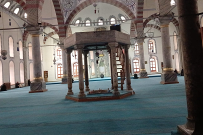 Üç Ayların Başlangıcı Bugün: Kütahya’da Manevi Huzur Sokaklara Yansıdı