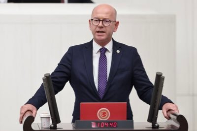 “Ücretsiz Değil, Esnaf Ödüyor!” — CHP Balıkesir Milletvekili Serkan Sarı’dan Toplu Taşıma İsyanı